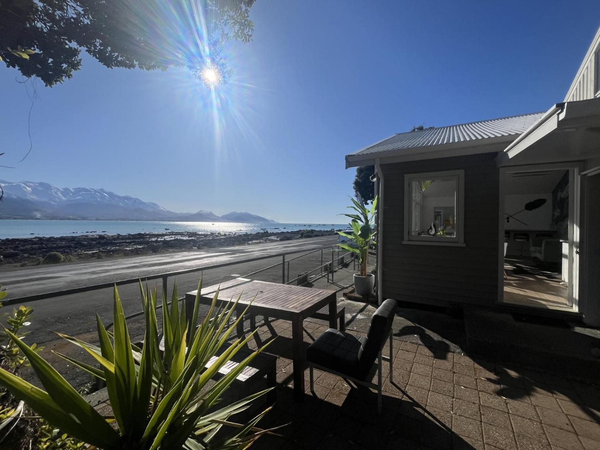 Kaikoura Seaside Lodge ภายนอก รูปภาพ