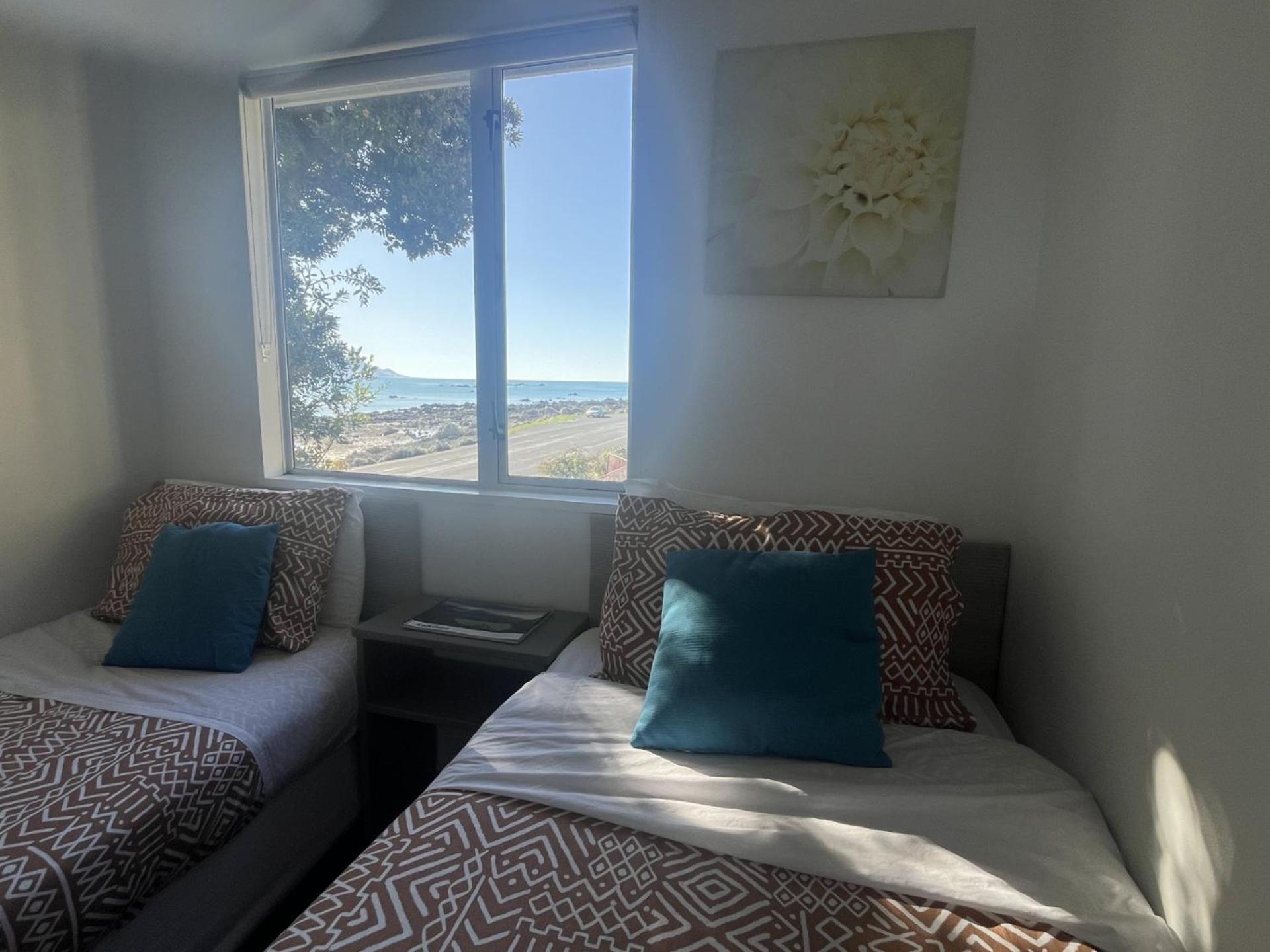 Kaikoura Seaside Lodge ภายนอก รูปภาพ